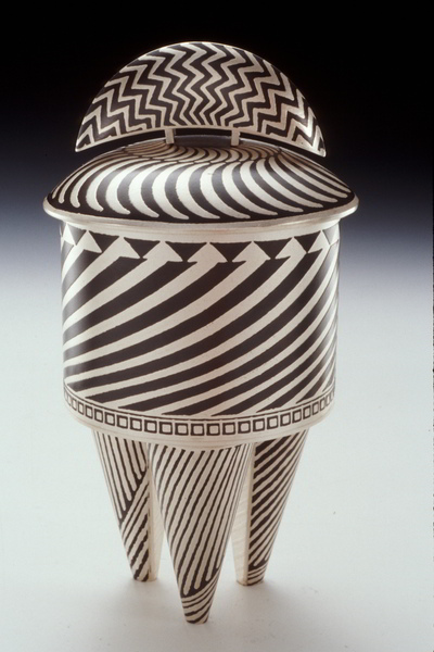 Willie Box - Carol Webb. Three silver cone legs support a round bi-metal swirled box with a bimetal lid by Carol Webb